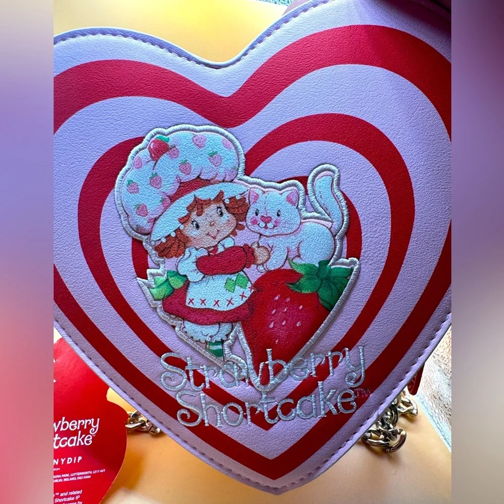 Skinny dip strawberry shortcake heart and chain shoulder purse/ bag - Picture 1 of 16